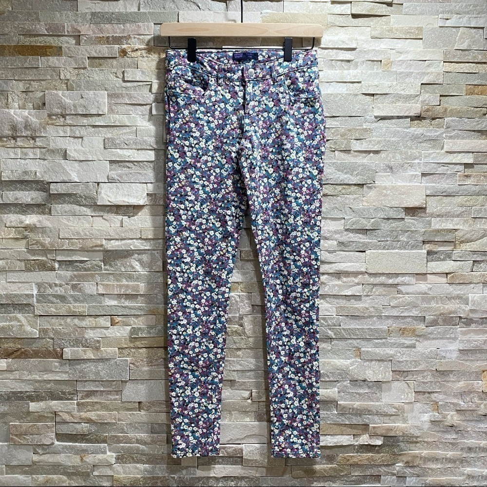 LEVI’S Floral Girl’s “The Knit Jean”